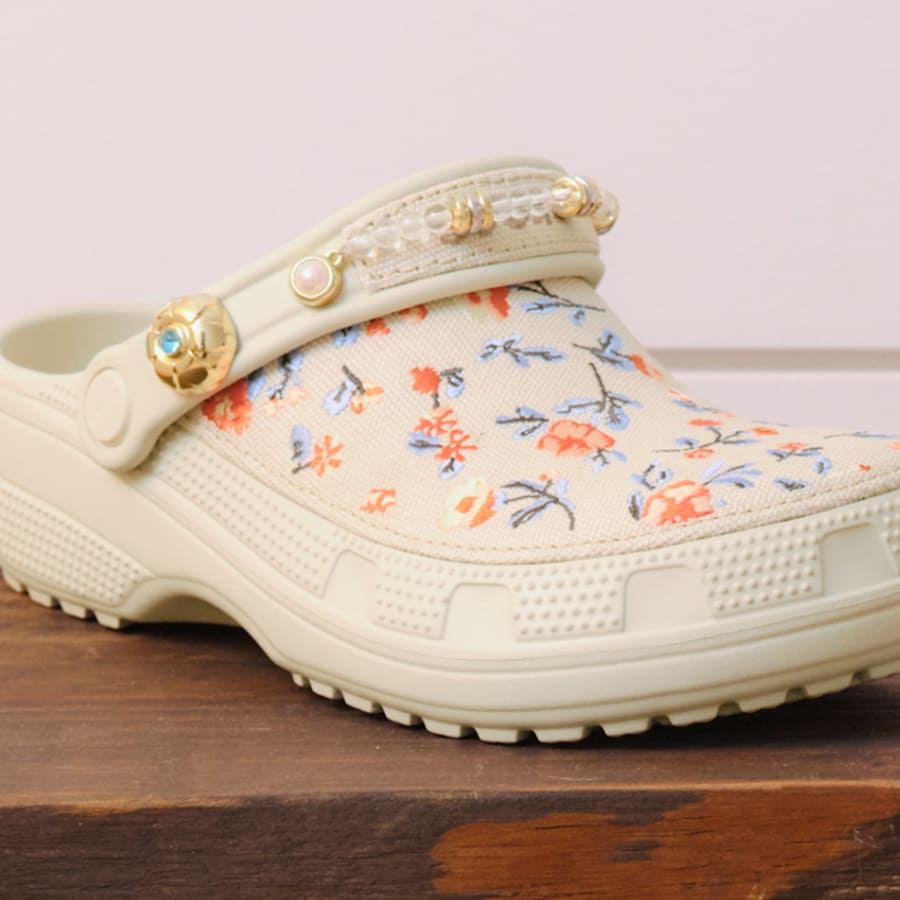Crocs Sale | Classic Crafted Floral Clog